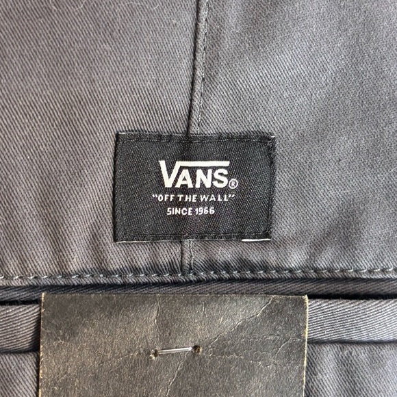 VANS Sz 30 Authentic Chino Slim Fit Grey Trousers Extra Button NEW WITH TAGS - Picture 9 of 16